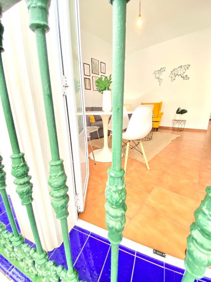 Comfortable Studio Old Town, Parking Optional Sevilla Kültér fotó